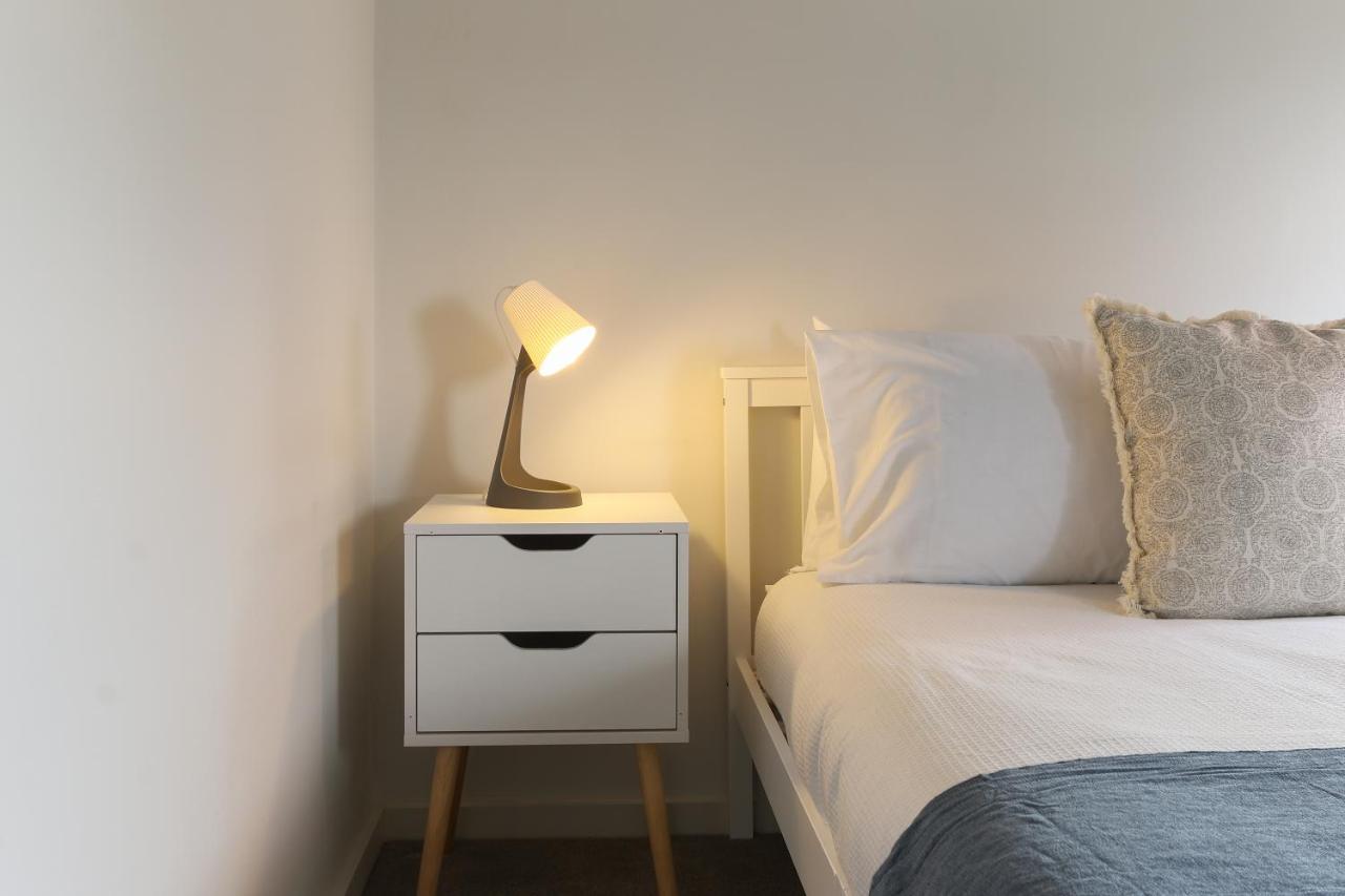 Modern 2-Bed Apartment, Free Parking, City Centre, Netflix & Pet Friendly - Hosted By Stay Host Save Sheffield Ngoại thất bức ảnh